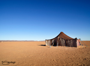 morocco-sahara-desert-sand-nick-saglimbeni-photography-hut-tent-berber-8